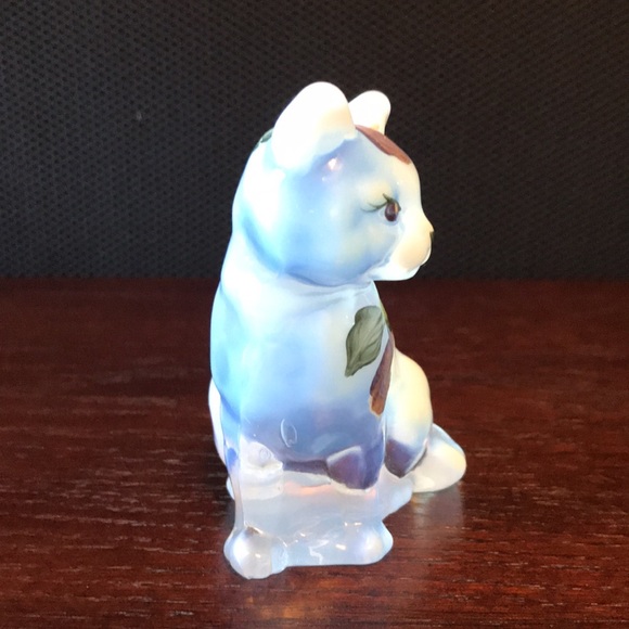 Fenton Signed Hand Painted Opalescent Cat - Picture 4 of 6